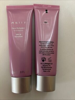 Mally Face Defender Foundation SPF 15 - Rich - Pink Tube